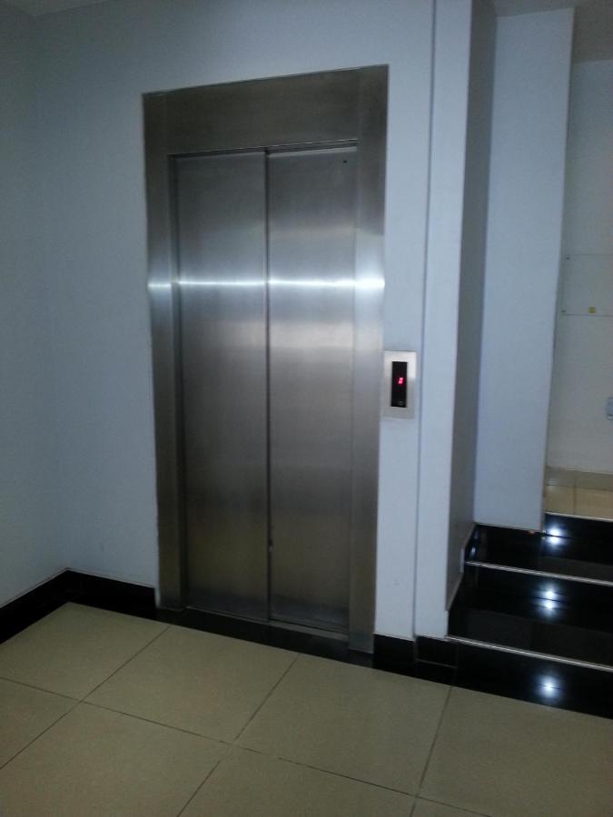 コルドバDepartamentos Duarte Quirosアパートメント 部屋 写真